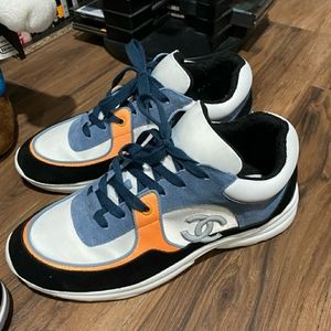 Gently used CHANEL sneakers size 44
